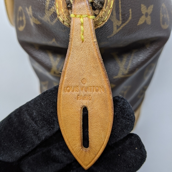 LOUIS VUITTON LOCKIT HORIZONTAL hand bag - Picture 10 of 15